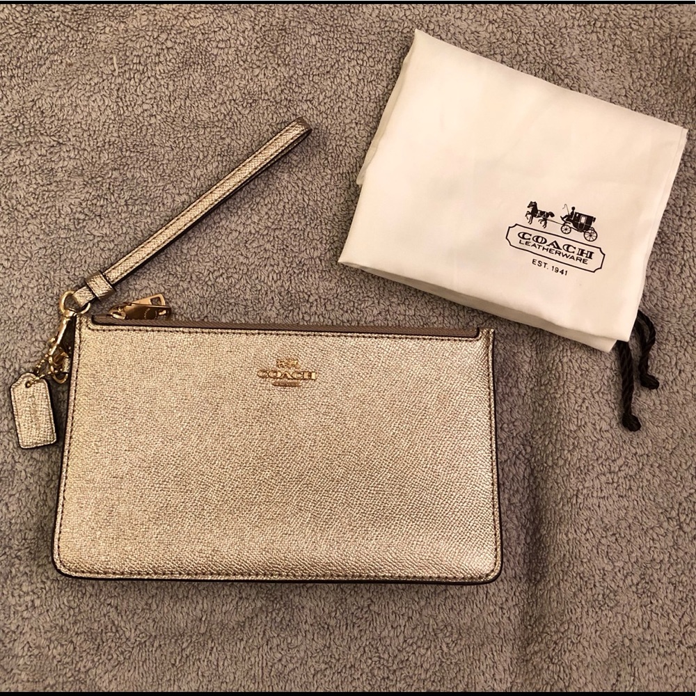 EUC Coach Gold Pebbled Leather Double Zip Wallet